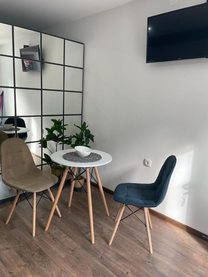 Damade Apartments Яйце Екстер'єр фото