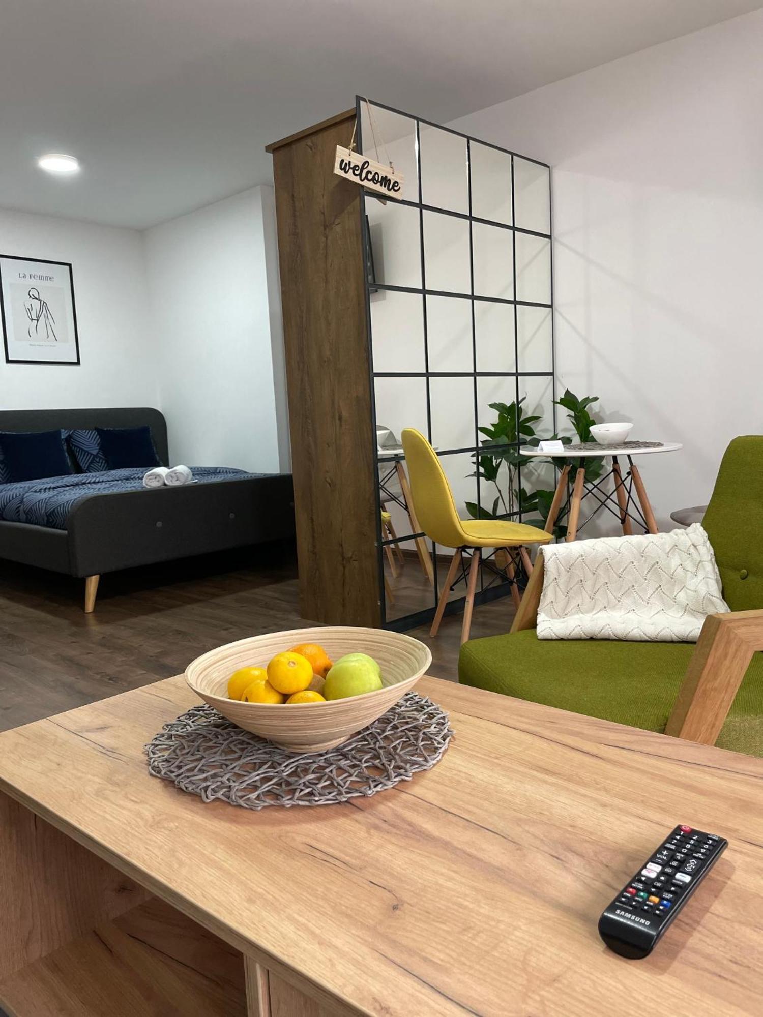 Damade Apartments Яйце Екстер'єр фото